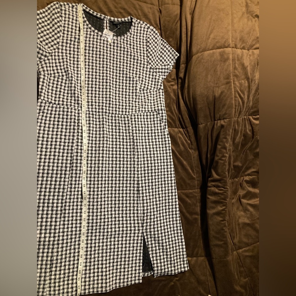 Torrid brand, size 2, new with tags, black gingham dress with pockets, comfy - Picture 6 of 11